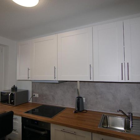 Deichliebe-Bullauge Apartment Busum Bagian luar foto